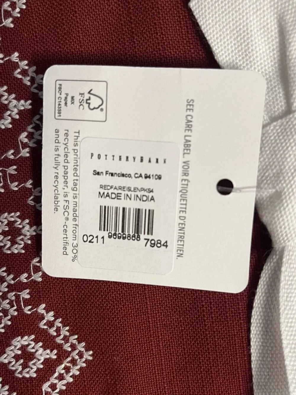 Pottery Barn Fair Isle Cross Stitch Set of 4 Red Cloth Napkins